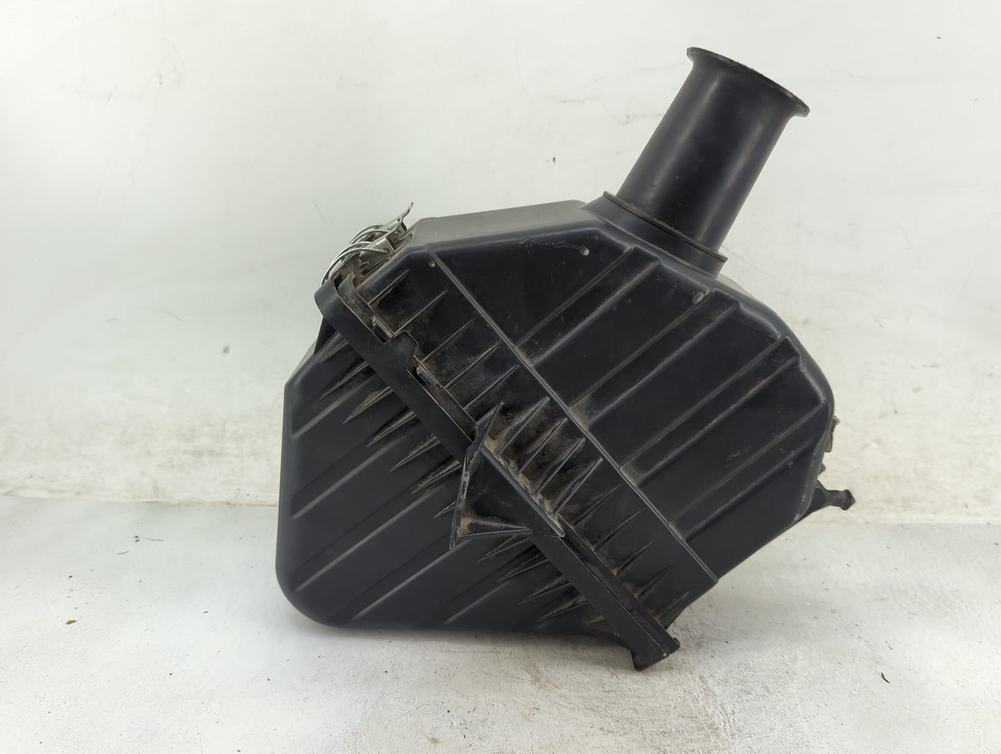 2005-2007 Ford Five Hundred Air Cleaner Intake-duct Hose Tube 1476605 - Oemusedautoparts1.com