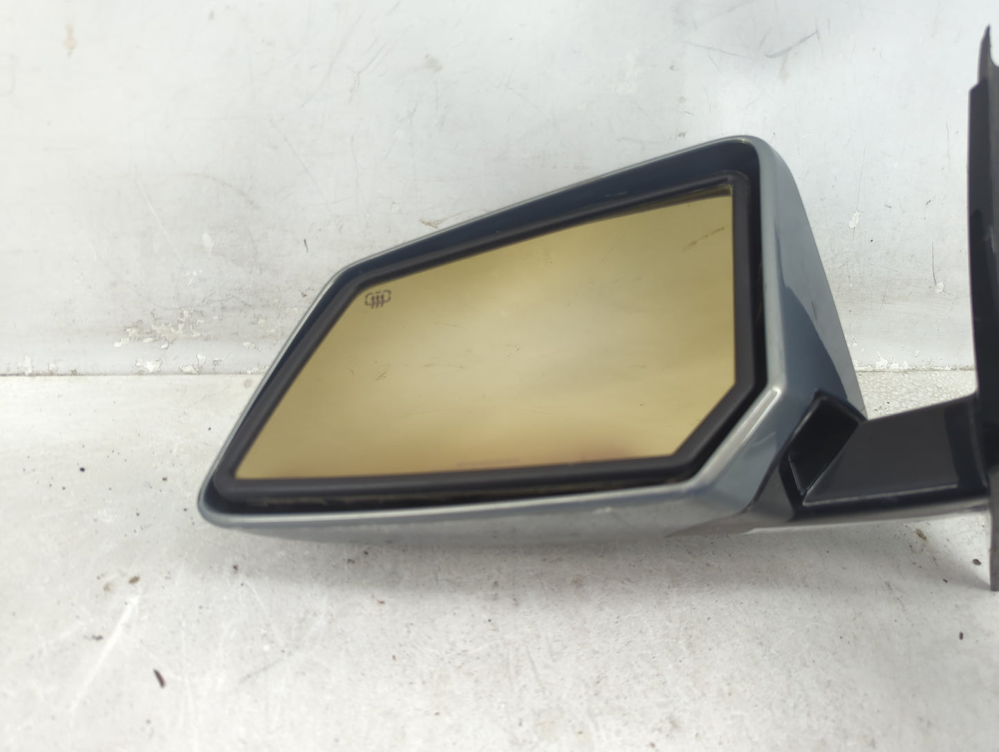 2007-2008 Gmc Acadia Driver Side View Mirror - Left Door Mirror OEM Used - Oemusedautoparts1.com