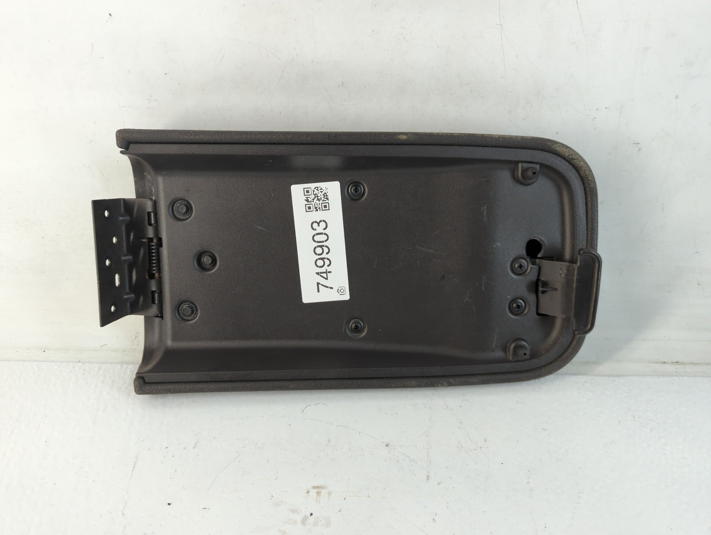 2007 Gmc Envoy Center Console Armrest Cover Lid Fits OEM Used Auto Parts - Oemusedautoparts1.com