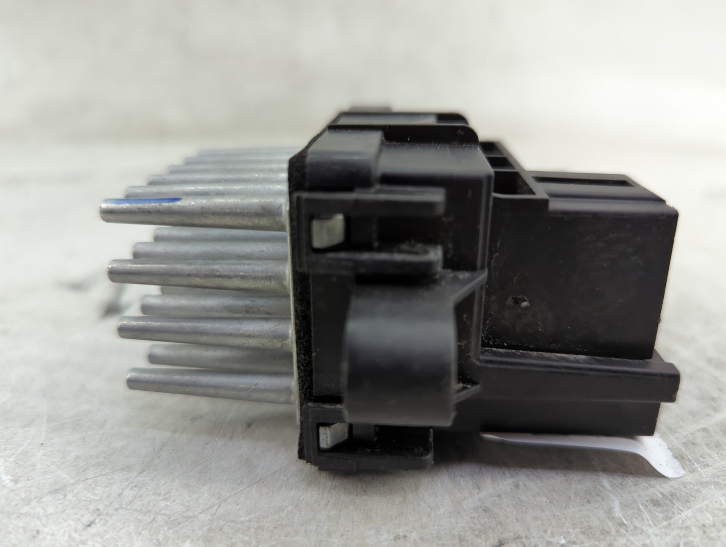 2007 Gmc Yukon Body Control Module Bcm F011024280 - Oemusedautoparts1.com