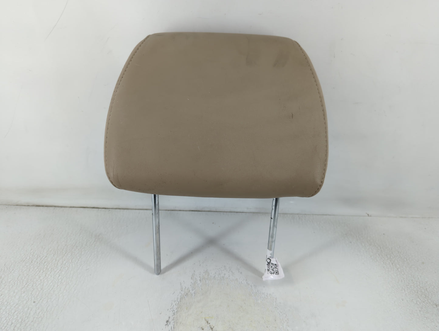 2007 Gmc Yukon Headrest Head Rest Rear Center Seat Fits OEM Used Auto Parts - Oemusedautoparts1.com
