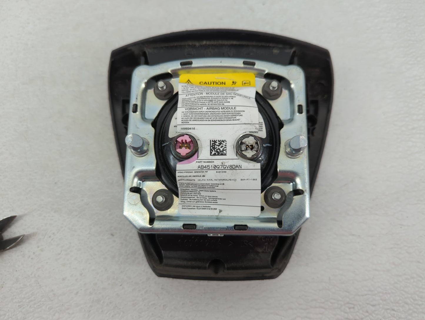2007 Gmc Yukon Xl Air Bag Driver Left Knee OEM P/N:BA01090 BAMPT1066 Fits OEM Used Auto Parts - Oemusedautoparts1.com