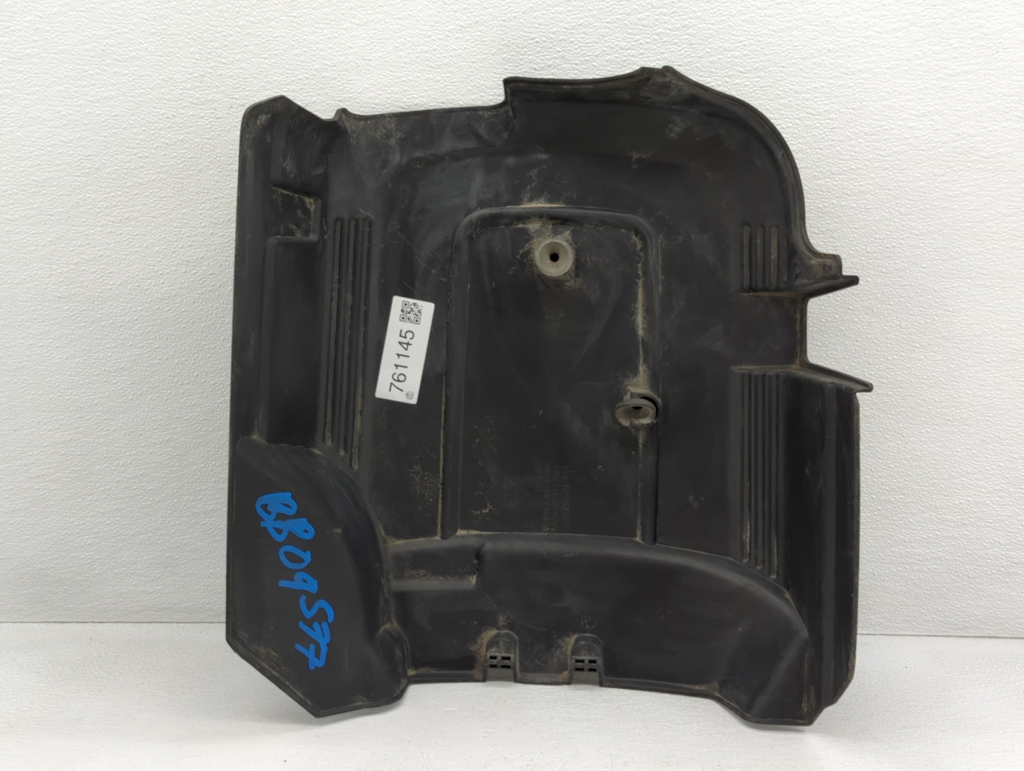 2007 Gmc Yukon Xl Engine Cover - Oemusedautoparts1.com