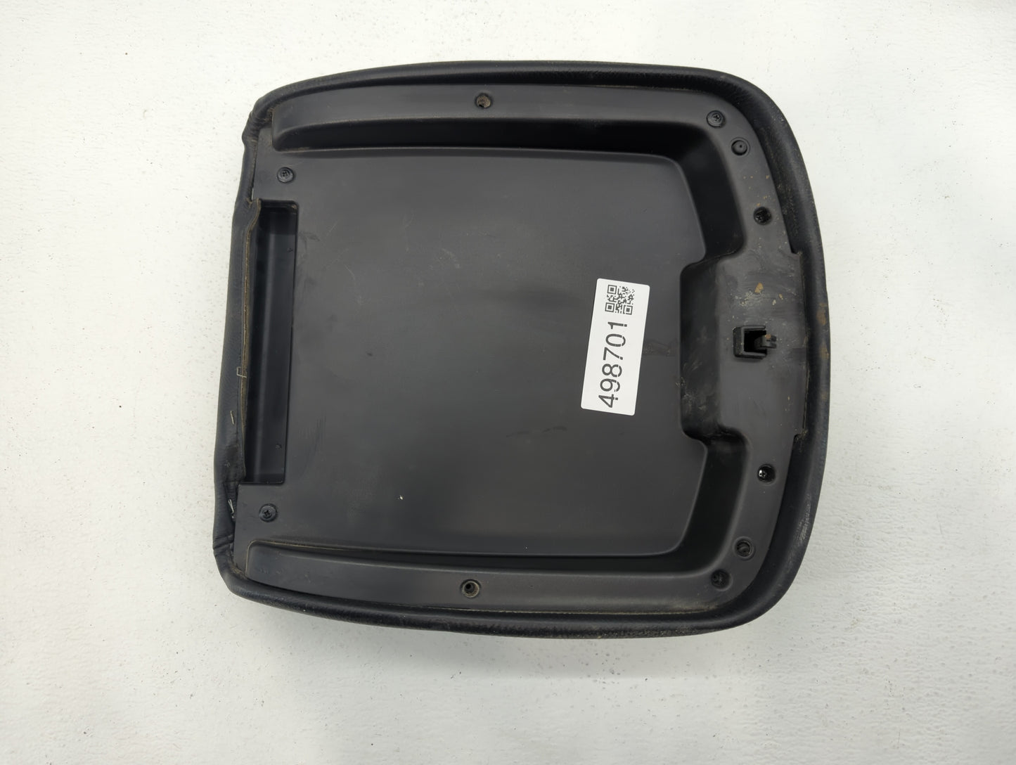 2007 Gmc Yukon Xl 2500 Center Console Armrest Cover Lid Black - Oemusedautoparts1.com