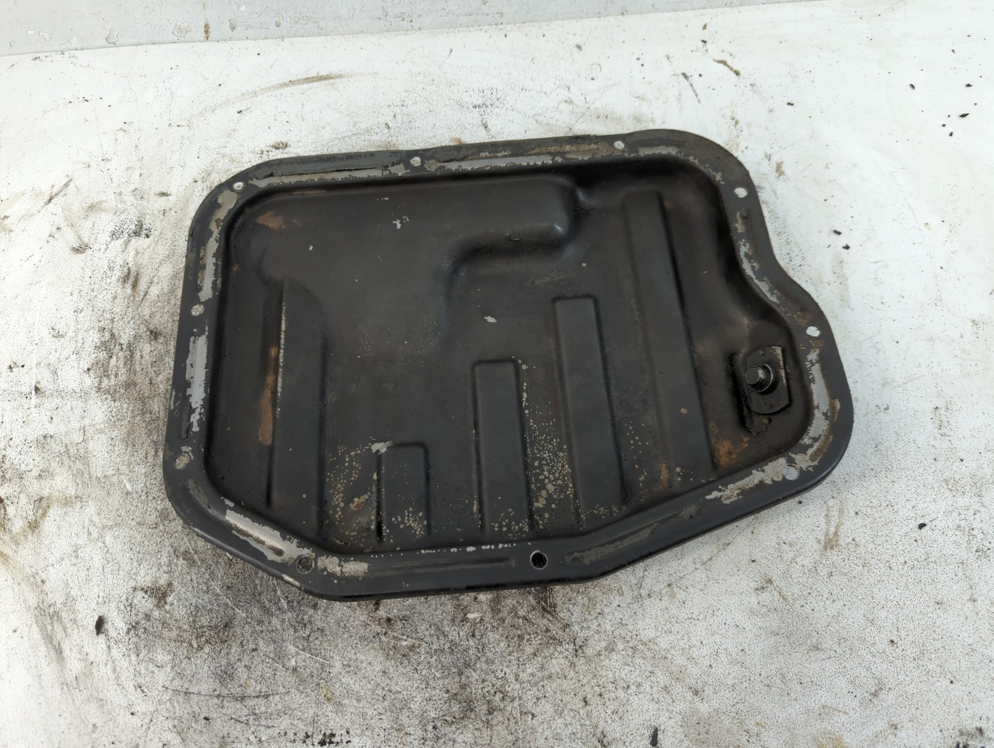 2006-2011 Honda Civic Engine Oil Pan Fits Fits 2006 2007 2008 2009 2010 2011 OEM Used Auto Parts - Oemusedautoparts1.com
