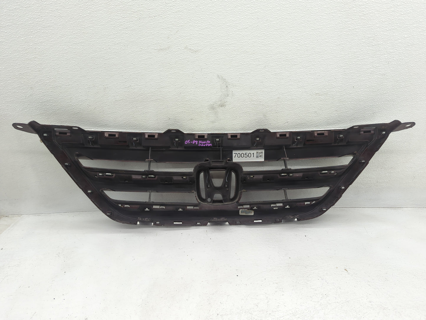 2005-2007 Honda Odyssey Front Grille Bumper Not Included - Oemusedautoparts1.com