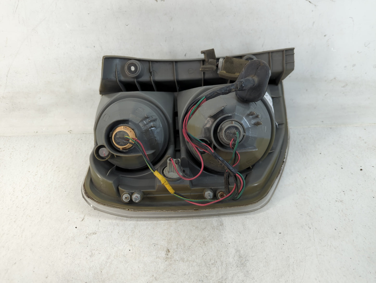 2006-2008 Honda Pilot Tail Light Assembly Passenger Right OEM Fits Fits 2006 2007 2008 OEM Used Auto Parts - Oemusedautopart
