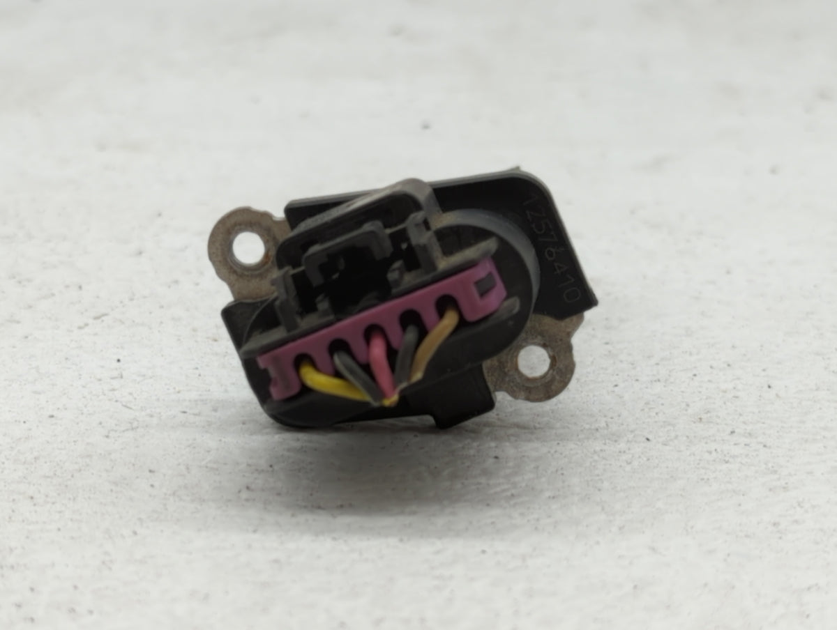 Hummer H3 Mass Air Flow Meter Maf Sensor 405113 - Oemusedautoparts1.com