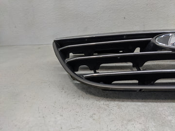 2007-2009 Hyundai Elantra Front Grille Bumper Not Included