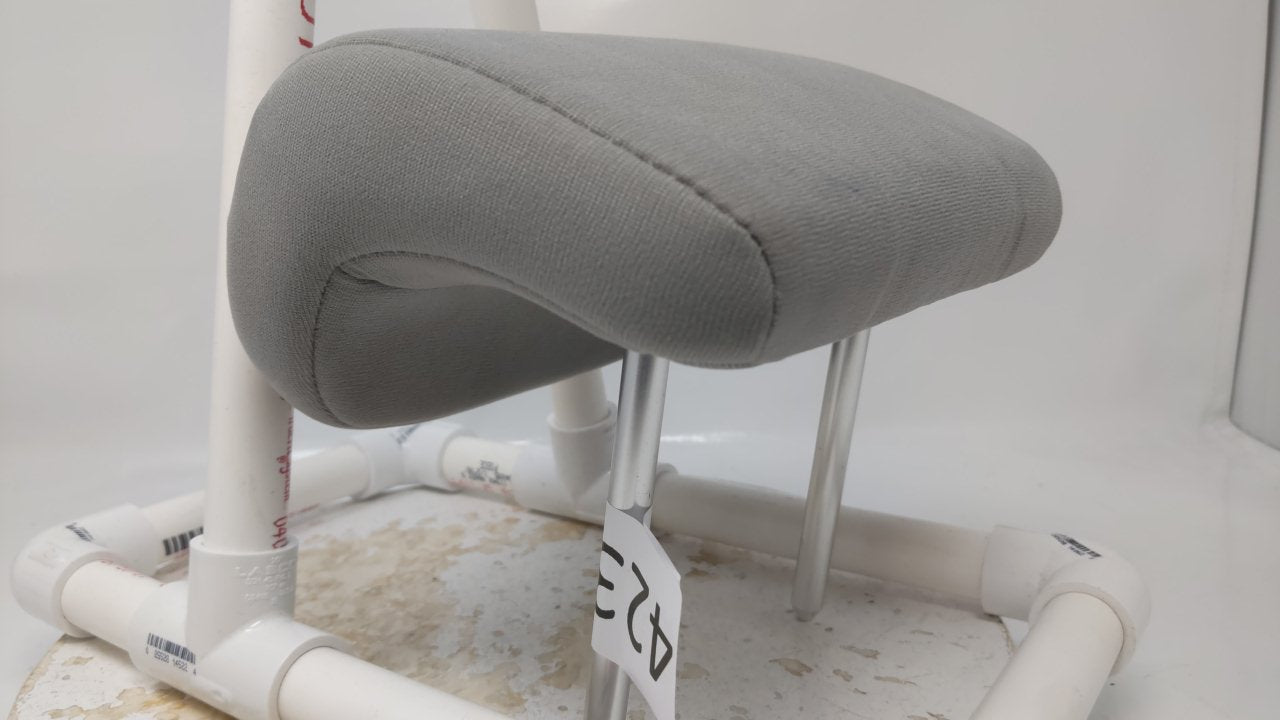 2007 Hyundai Elantra Headrest Head Rest Rear Center Seat Fits OEM Used Auto Parts - Oemusedautoparts1.com