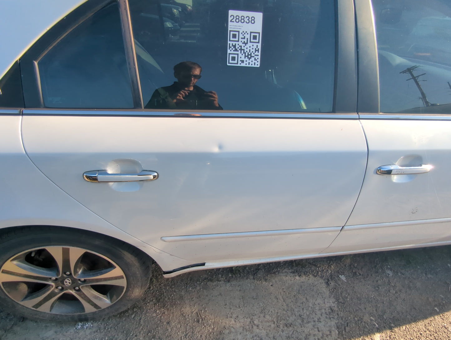 2006-2010 Hyundai Sonata Passenger Rear Door Oem - Oemusedautoparts1.com