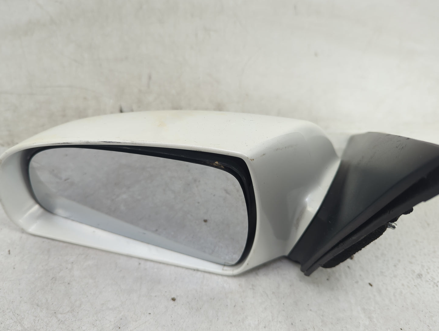 2006-2010 Hyundai Sonata Driver Side View Mirror - Left Door Mirror OEM Used - Oemusedautoparts1.com
