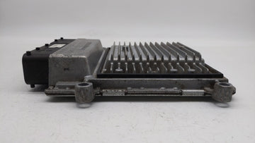 2006-2008 Hyundai Sonata PCM Engine Control Computer ECU ECM PCU OEM P/N:39100-25131 39100-25135 Fits Fits 2006 2007 2008 OEM Used Auto Parts