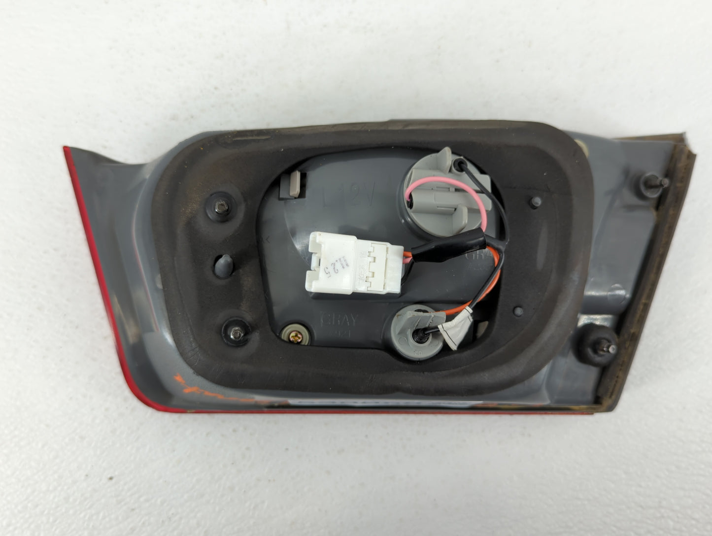 2006-2008 Hyundai Sonata Tail Light Assembly Driver Left OEM P/N:62403-0A0 Fits Fits 2006 2007 2008 OEM Used Auto Parts - Oe