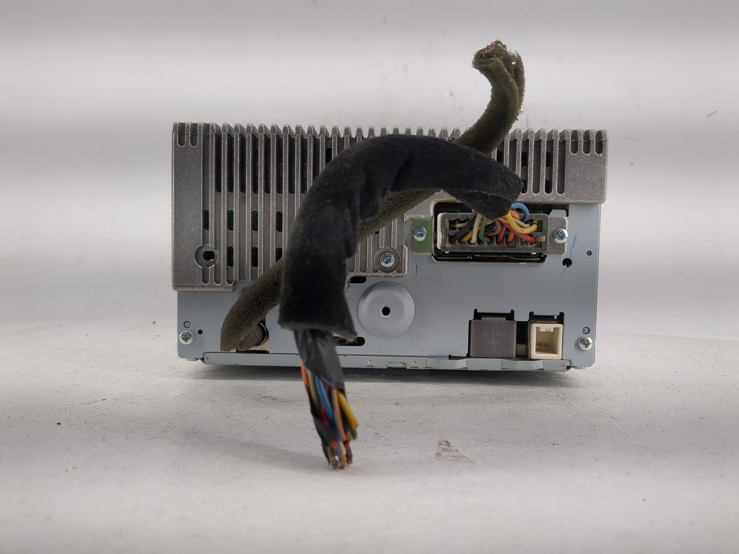 2007-2008 Hyundai Tucson Radio AM FM Cd Player Receiver Replacement P/N:96180-2E600 Fits Fits 2007 2008 OEM Used Auto Parts