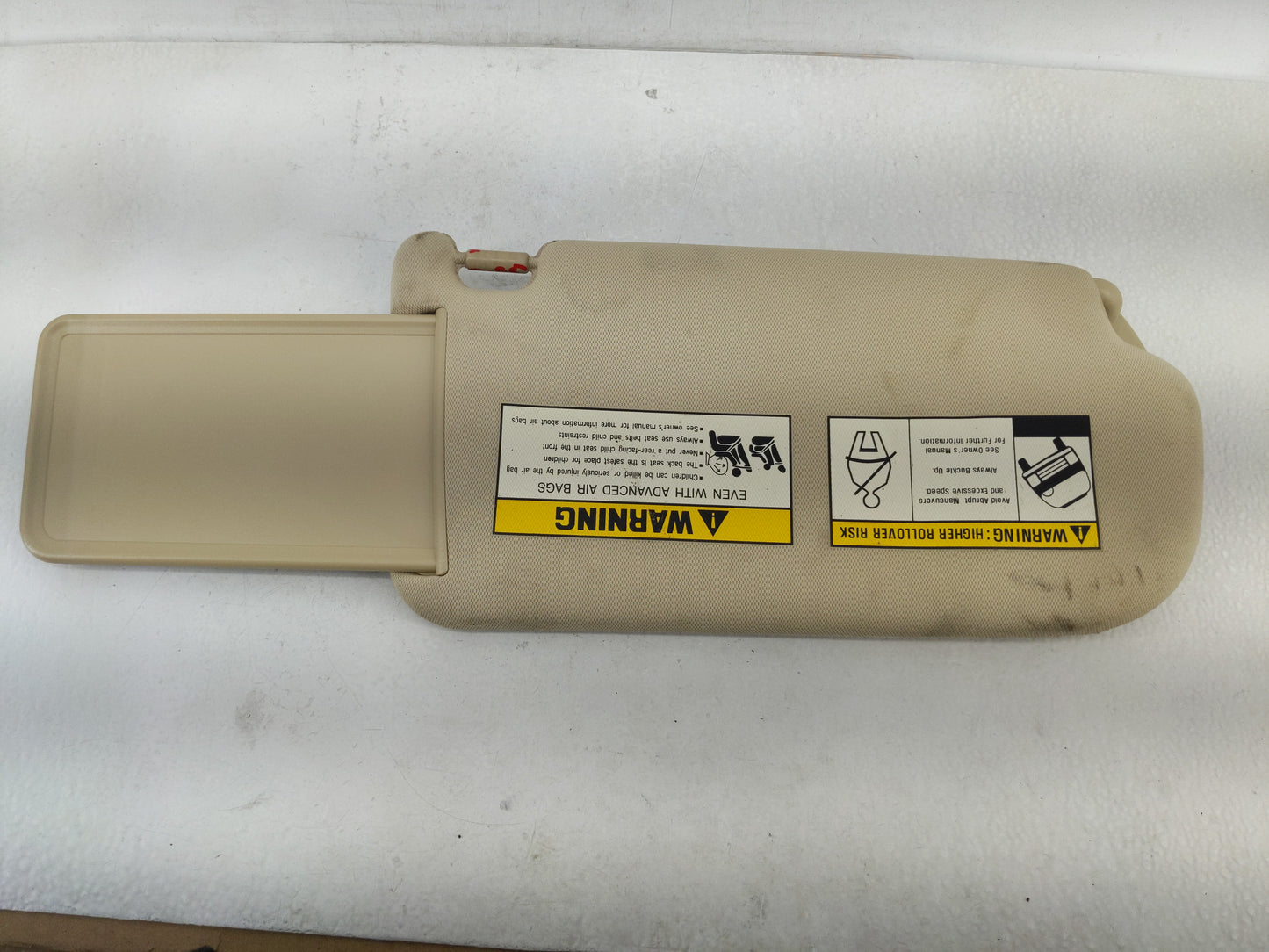 2005-2009 Hyundai Tucson Sun Visor Shade Replacement Driver Left Mirror Fits Fits 2005 2006 2007 2008 2009 OEM Used Auto Par