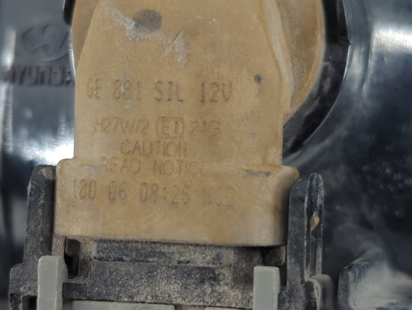 2005-2009 Hyundai Tucson Driver Left Oem Front Light Lamp - Oemusedautoparts1.com