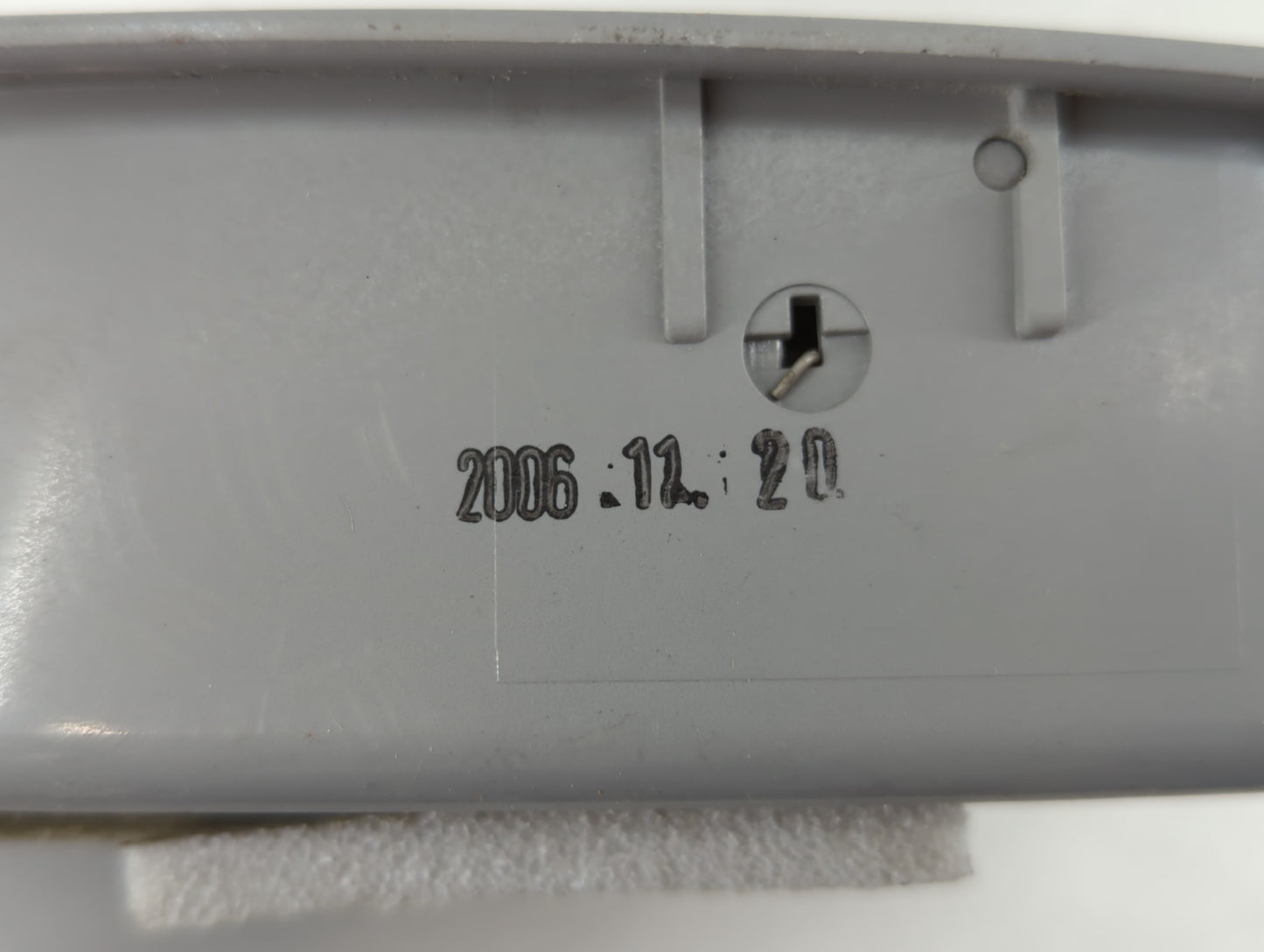 2006-2009 Hyundai Tucson Overhead Roof Console Interior Dome Light - Oemusedautoparts1.com