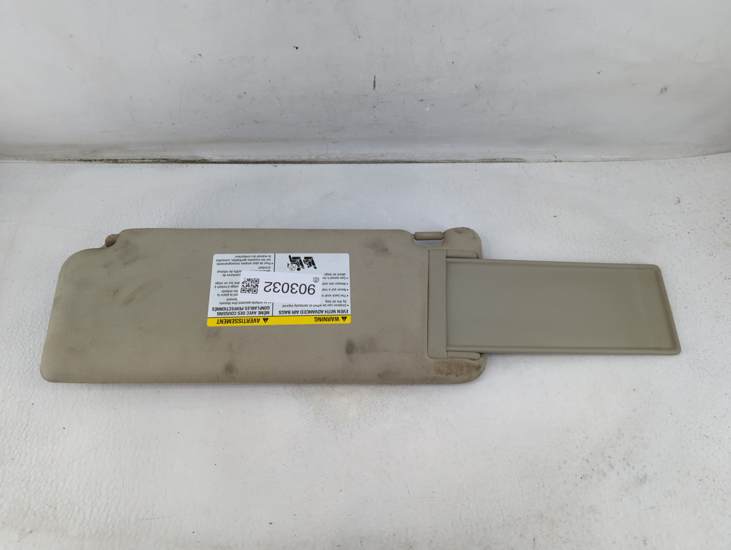 2004-2010 Infiniti Qx56 Sun Visor Shade Replacement Passenger Right Mirror Fits OEM Used Auto Parts - Oemusedautoparts1.com