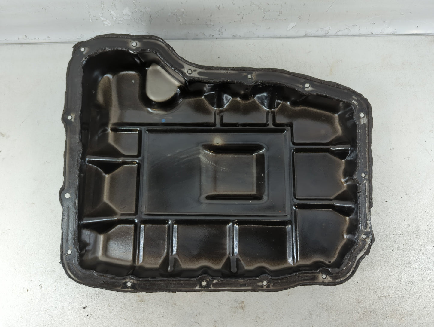 2006-2010 Jeep Commander Engine Oil Pan Fits Fits 2005 2006 2007 2008 2009 2010 2011 OEM Used Auto Parts - Oemusedautoparts1