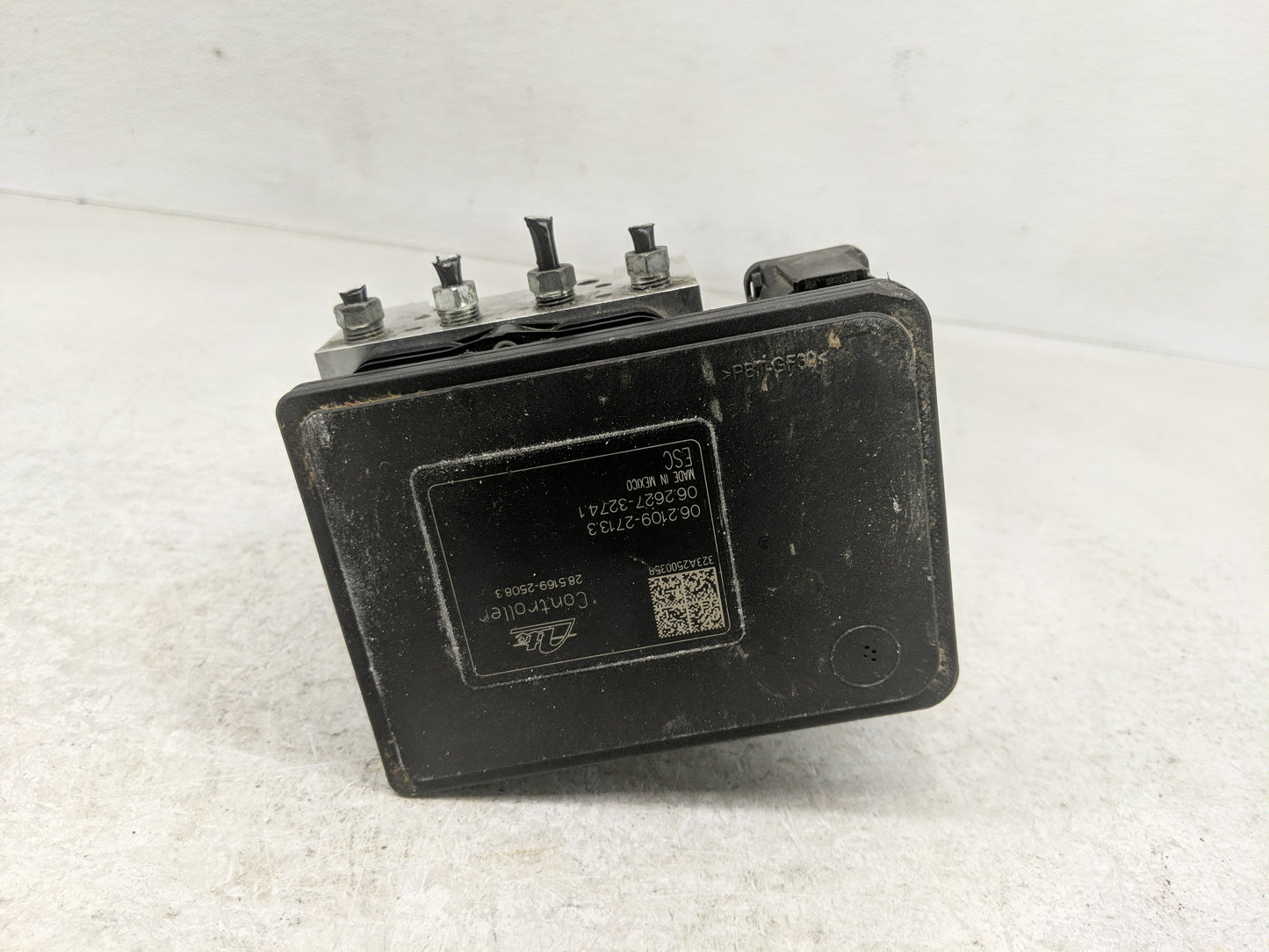 2007 Jeep Grand Cherokee ABS Pump Control Module Replacement Fits OEM Used Auto Parts - Oemusedautoparts1.com