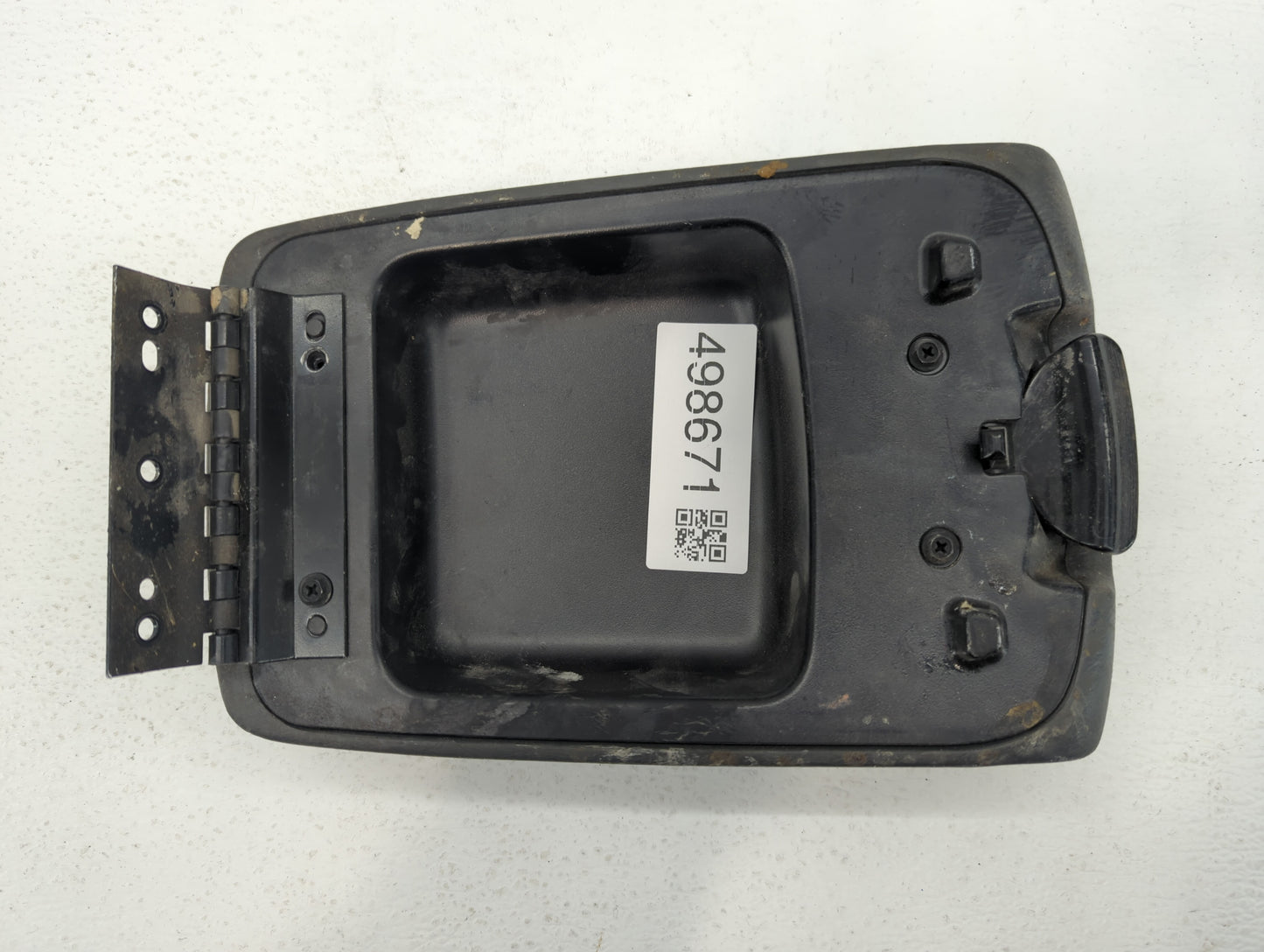 2007 Jeep Liberty Center Console Armrest Cover Lid Black - Oemusedautoparts1.com
