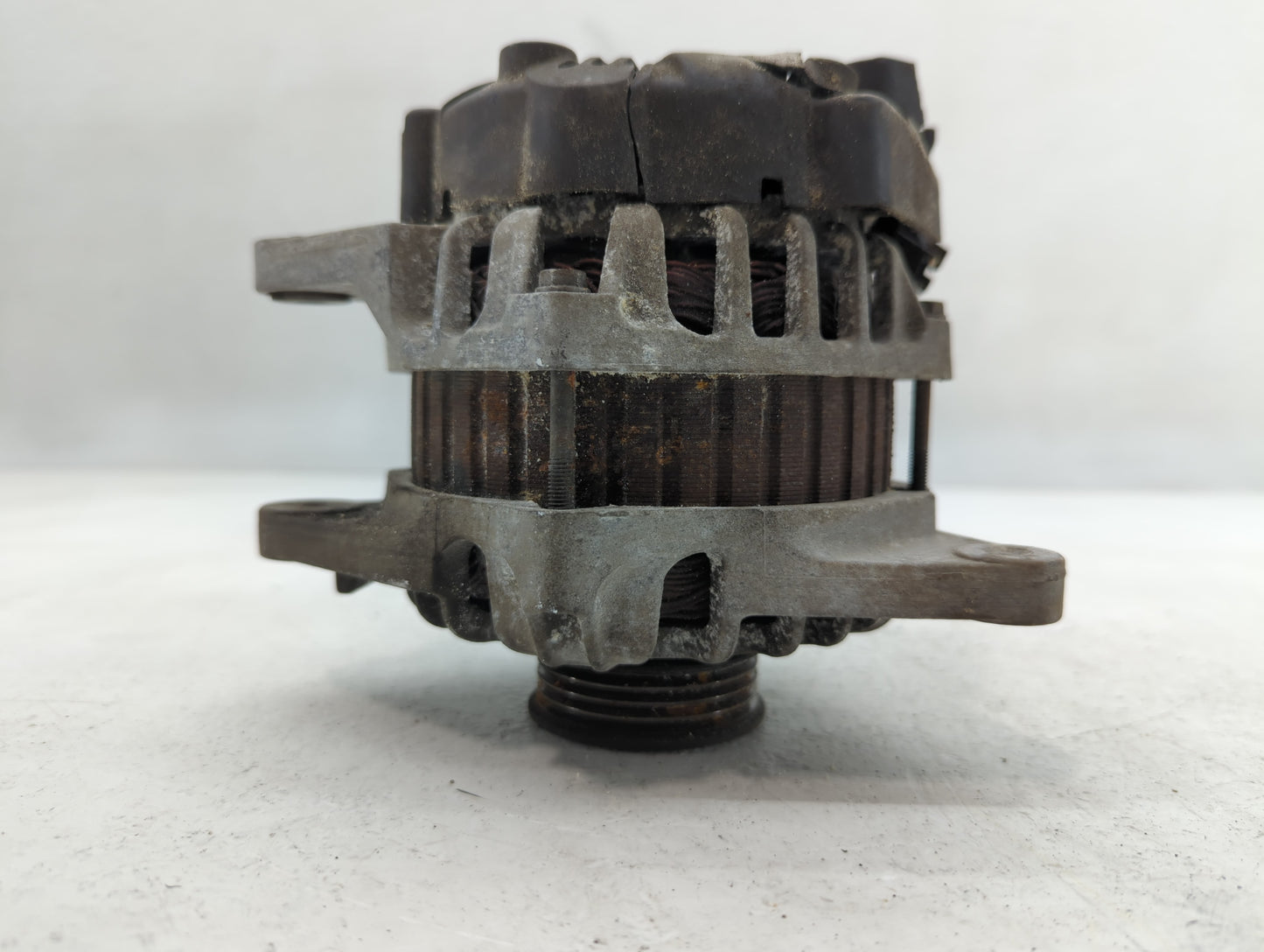 2007 Kia Rio Alternator Replacement Generator Charging Assembly Engine OEM P/N:37300-22650 Fits OEM Used Auto Parts - Oemuse