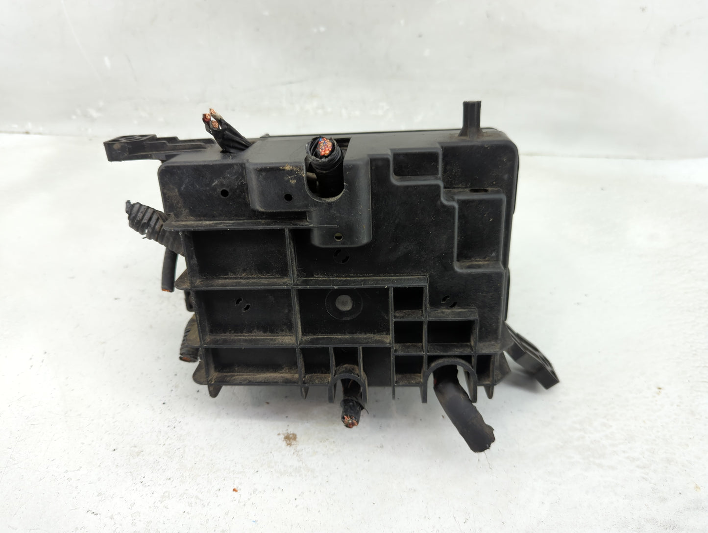 2007-2009 Kia Spectra Fusebox Fuse Box Panel Relay Module P/N:911152F021 Fits Fits 2007 2008 2009 OEM Used Auto Parts - Oemu