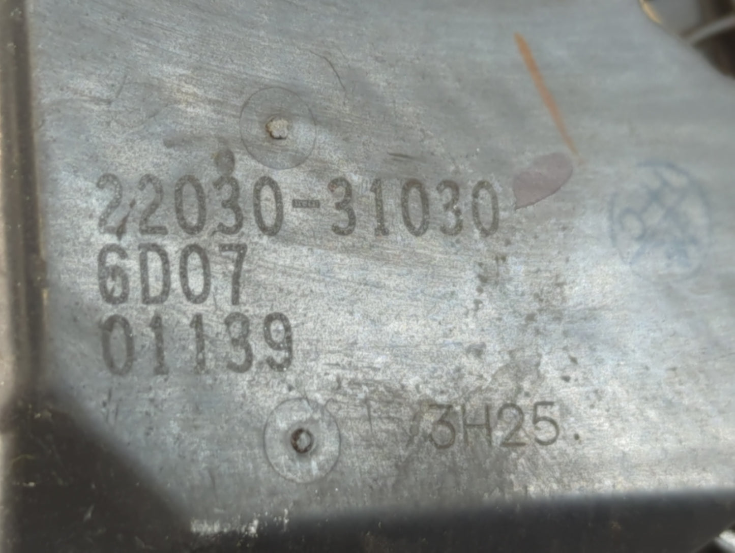 2007-2018 Lexus Es350 Throttle Body P/N:22030-31030 Fits OEM Used Auto Parts - Oemusedautoparts1.com