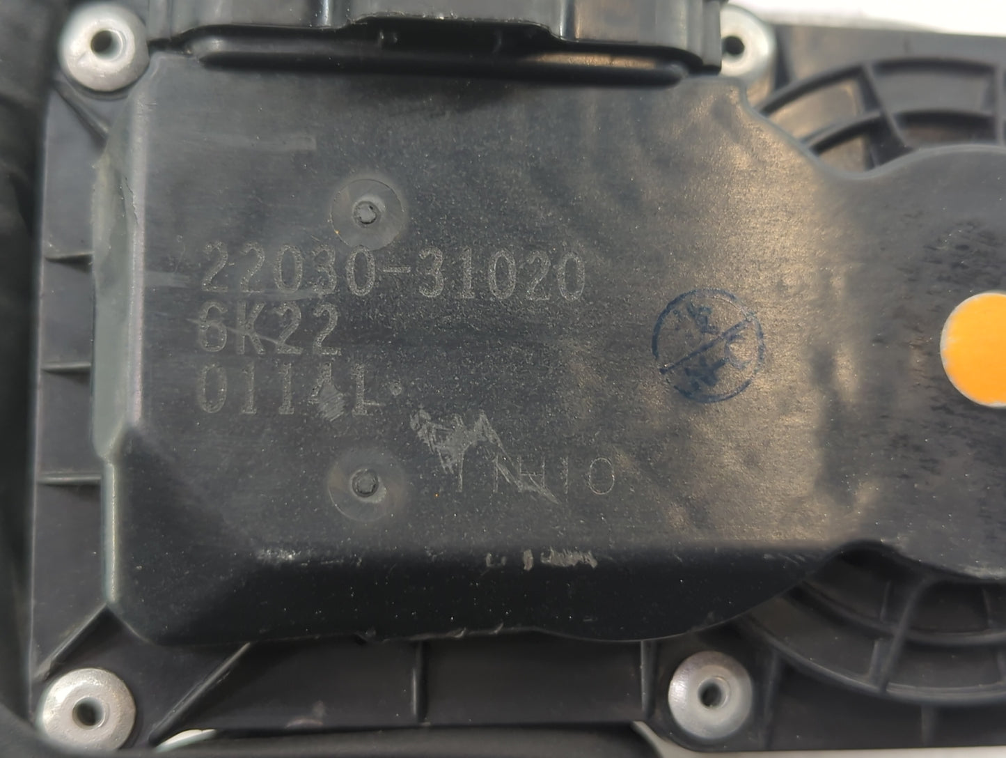 2006-2015 Lexus Is250 Throttle Body P/N:22030-31020 Fits Fits 2006 2007 2008 2009 2010 2011 2012 2013 2014 2015 OEM Used Aut