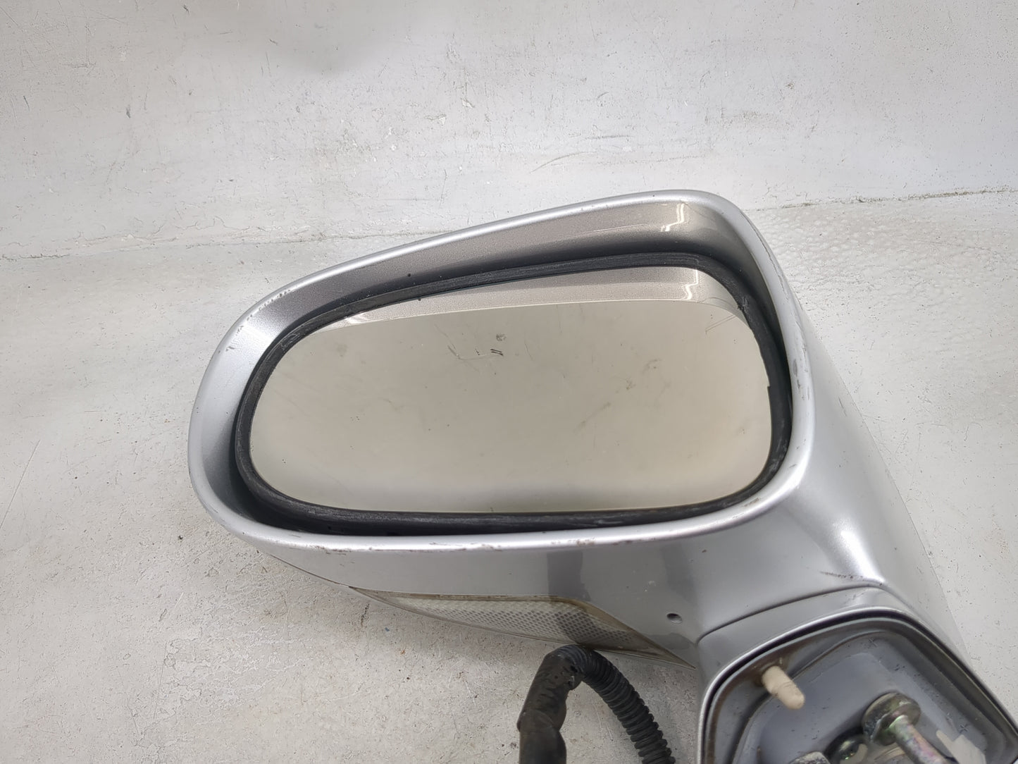 2007-2009 Lexus Ls460 Driver Side View Mirror - Left Door Mirror OEM Used - Oemusedautoparts1.com