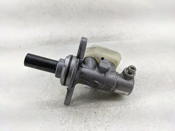 2007-2009 Lexus Rx350 Brake Master Cylinder