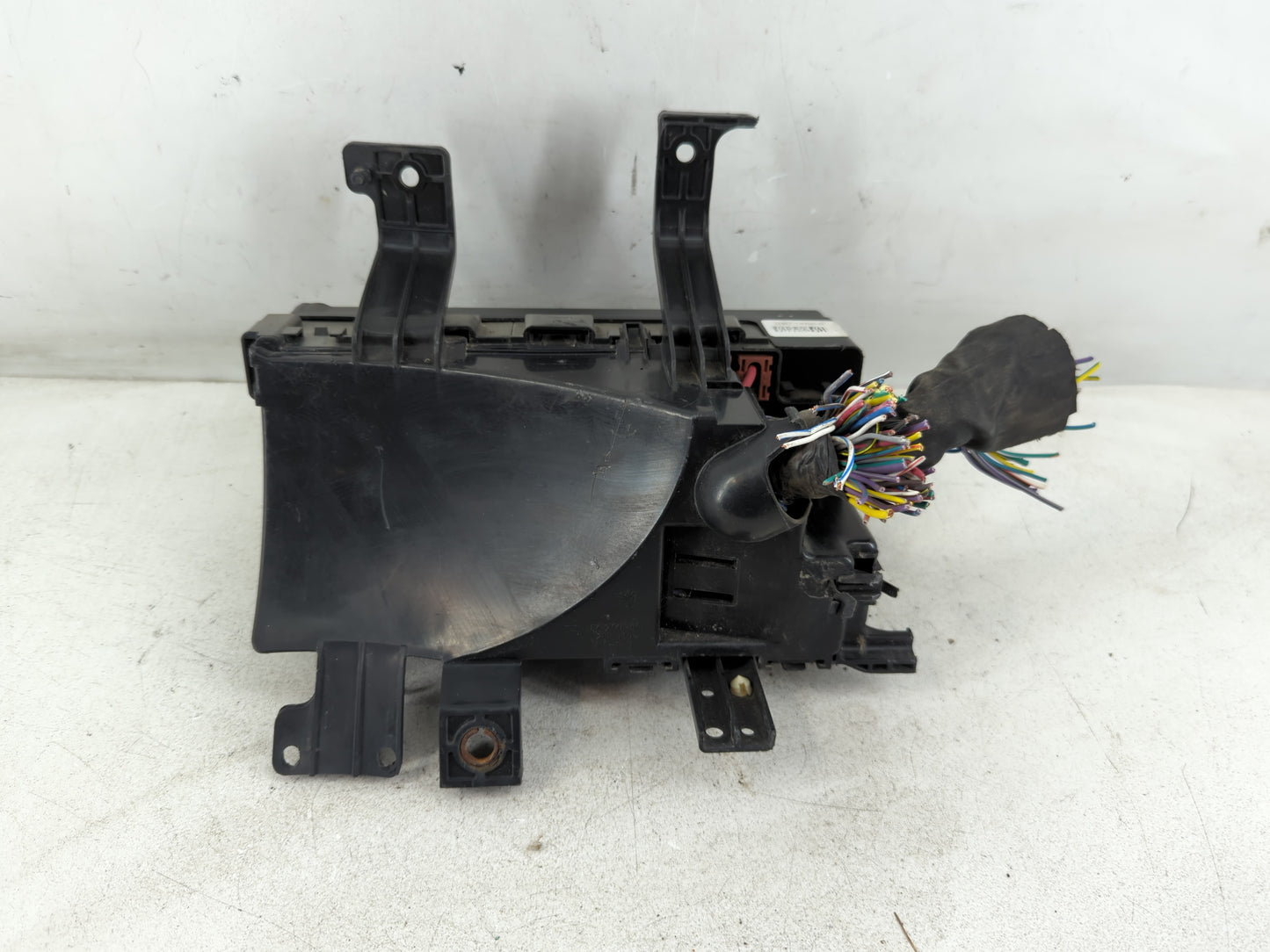 2007-2010 Lincoln Mkz Fusebox Fuse Box Panel Relay Module Fits Fits 2007 2008 2009 2010 OEM Used Auto Parts - Oemusedautopar