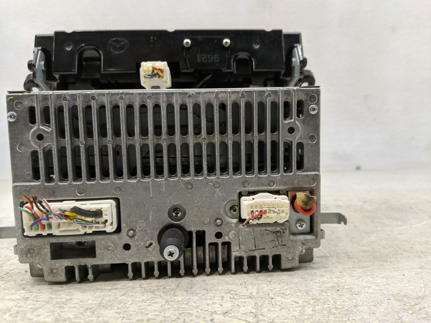 2006-2007 Mazda 3 Radio AM FM Cd Player Receiver Replacement Fits Fits 2006 2007 OEM Used Auto Parts - Oemusedautoparts1.com
