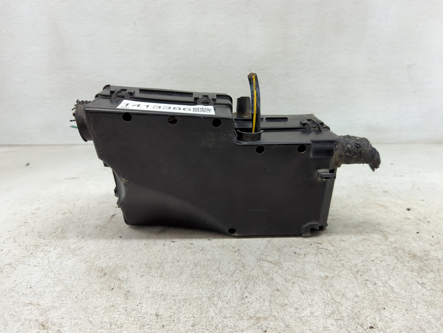 2004-2009 Mazda 3 Fusebox Fuse Box Panel Relay Module P/N:518818109 BP4K-66765 Fits Fits 2004 2005 2006 2007 2008 2009 OEM U