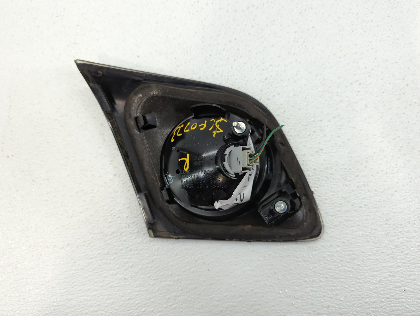 2007-2009 Mazda 3 Tail Light Assembly Passenger Right OEM P/N:P3917R Fits Fits 2007 2008 2009 OEM Used Auto Parts - Oemuseda