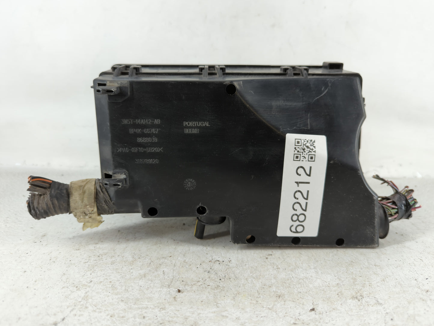 2004-2009 Mazda 3 Fusebox Fuse Box Panel Relay Module P/N:518818109 Fits Fits 2004 2005 2006 2007 2008 2009 OEM Used Auto Pa