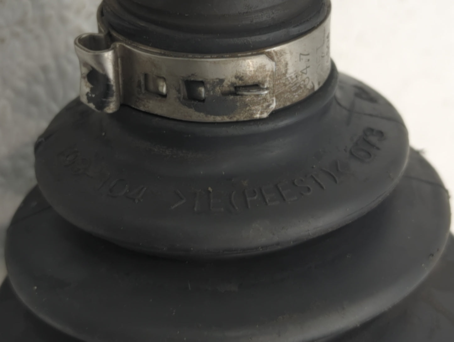 2007 Mazda 6 Axle Shaft Front Driver Cv C/v - Oemusedautoparts1.com