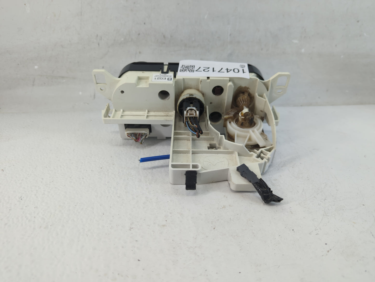 2007-2009 Mazda Cx-7 Climate Control Module Temperature AC/Heater Replacement P/N:M1900EG21G07 Fits Fits 2007 2008 2009 OEM