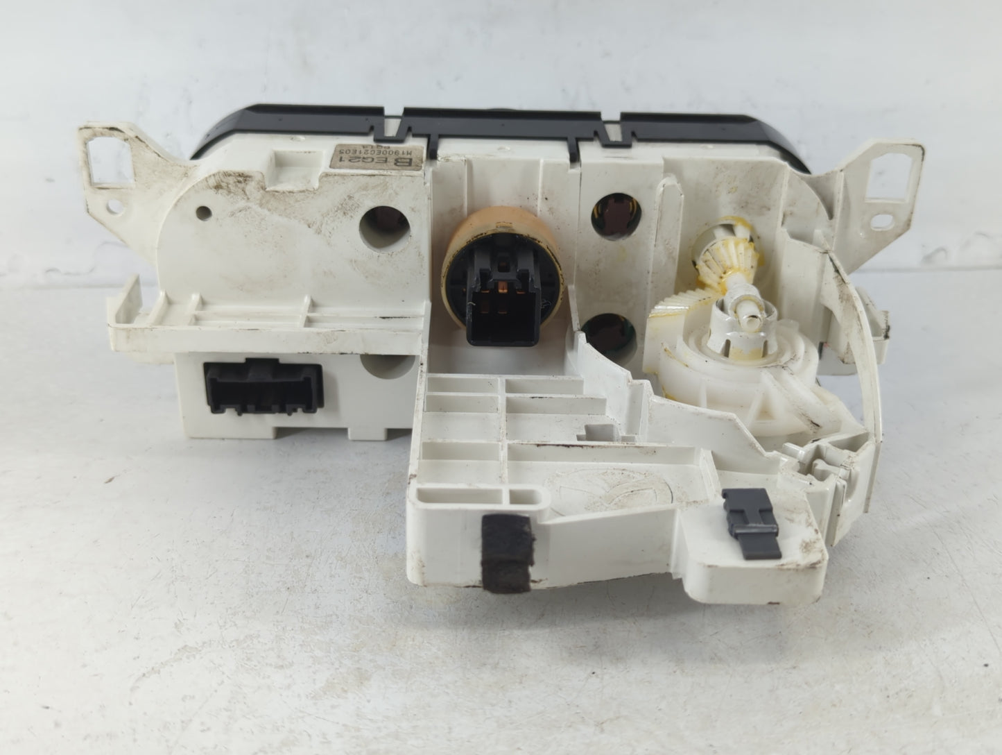 2007-2009 Mazda Cx-7 Climate Control Module Temperature AC/Heater Replacement P/N:M1900EG21E05 Fits Fits 2007 2008 2009 OEM