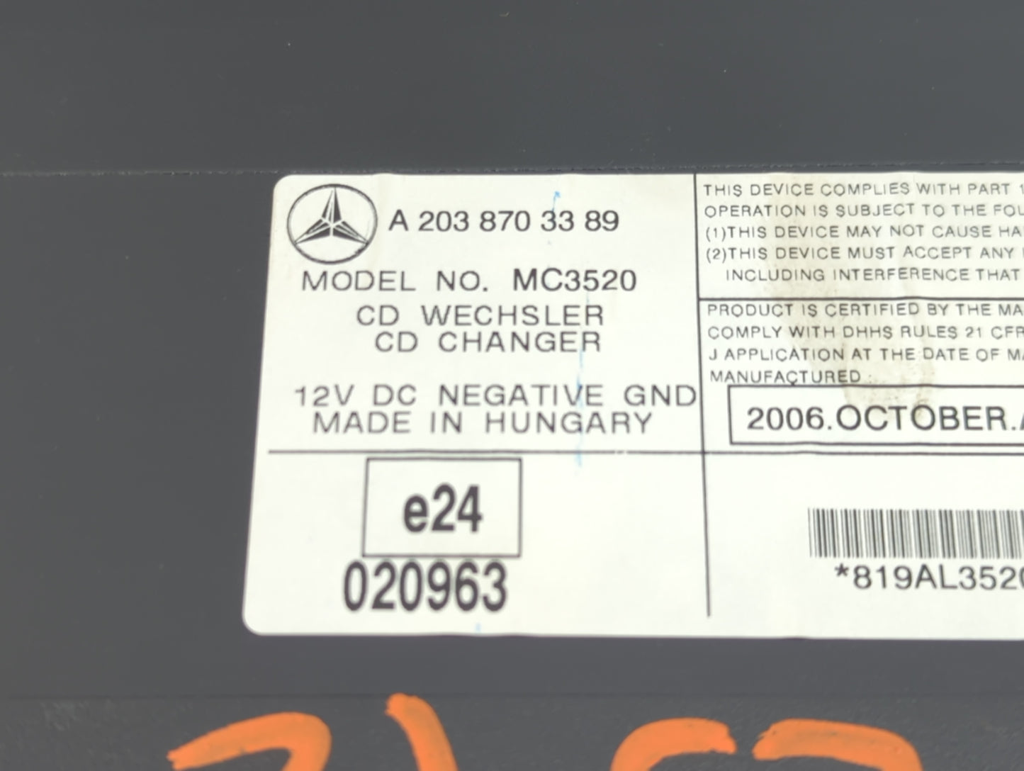 2005-2007 Mercedes-Benz C230 Radio AM FM Cd Player Receiver Replacement P/N:A 203 870 33 89 Fits OEM Used Auto Parts - Oemus