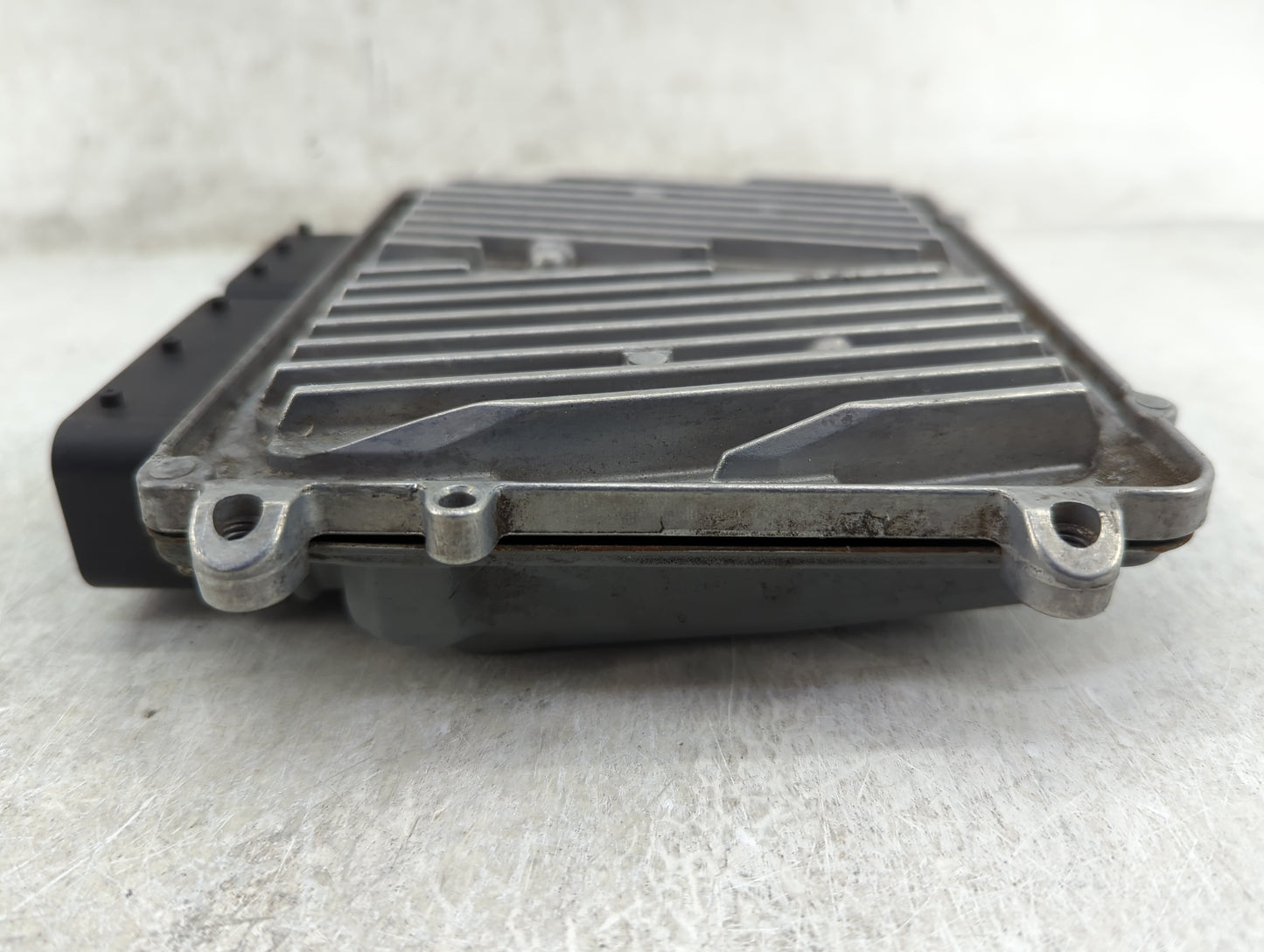 2007 Mercedes-Benz Gl450 PCM Engine Control Computer ECU ECM PCU OEM P/N:0 261 209 206 A 0034467140, A 273 153 48 79 Fits OE