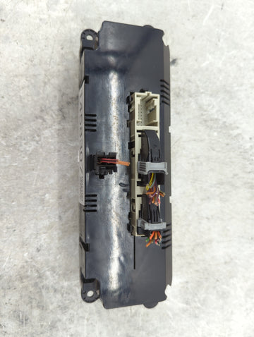 2006-2008 Mercedes-Benz Ml350 Climate Control Module Temperature AC/Heater Replacement P/N:A251 820 51 89 A251 870 21 89 Fits OEM Used Auto Parts