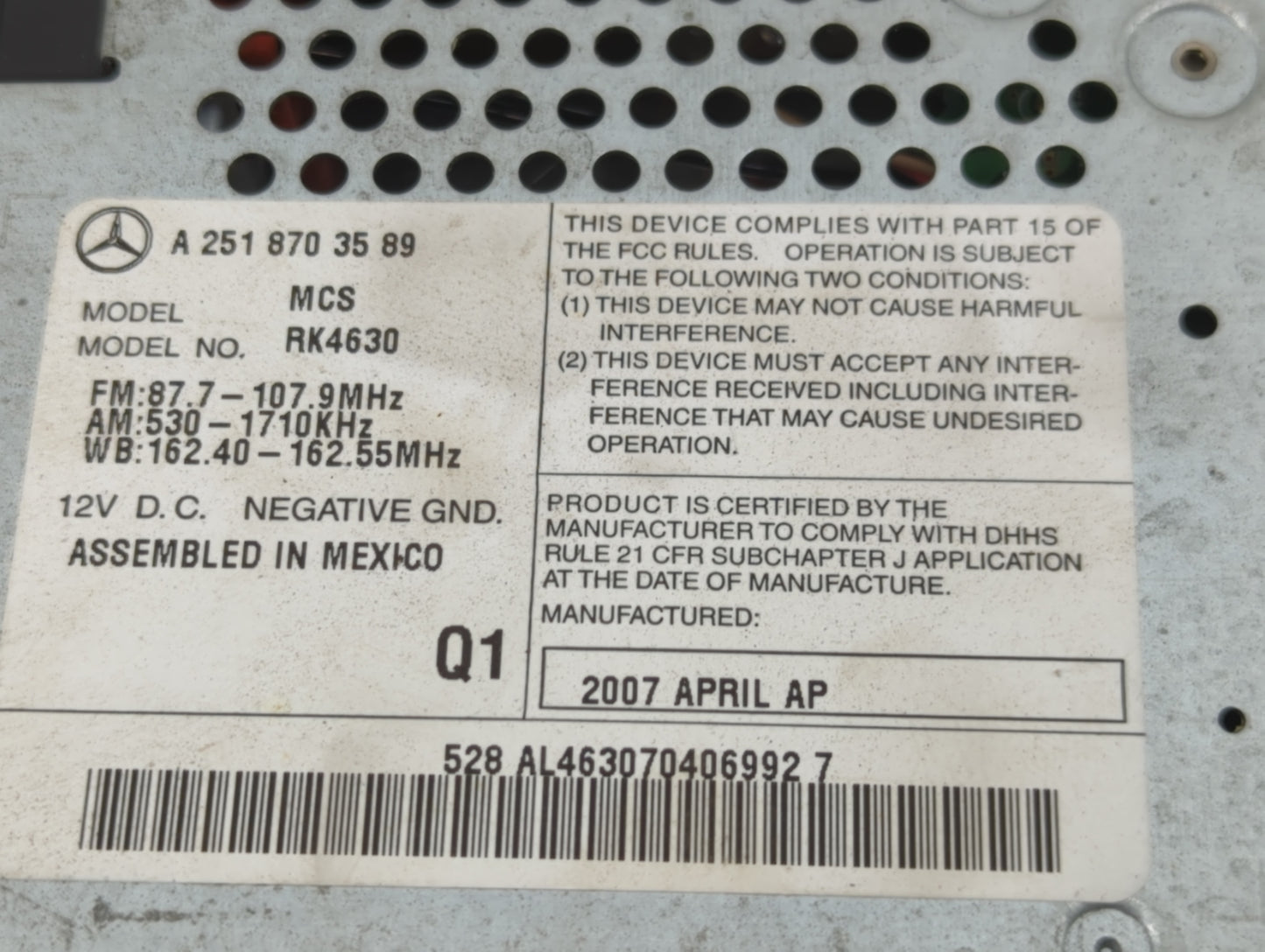 2006-2007 Mercedes-Benz R350 Radio AM FM Cd Player Receiver Replacement P/N:A2518703589 Fits Fits 2006 2007 OEM Used Auto Pa