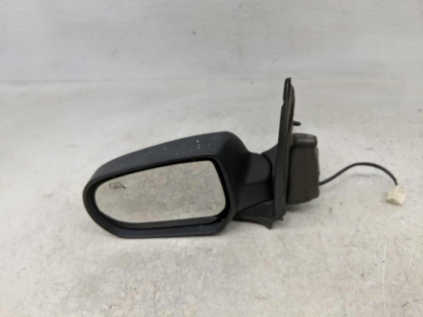 2005-2007 Mercury Mariner Driver Side View Mirror - Left Door Mirror OEM Used - Oemusedautoparts1.com