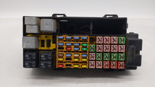 2002-2010 Mercury Mountaineer Fusebox Fuse Box Panel Relay Module P/N:2L5T-14A075-AA 1L2T-14398-ER Fits OEM Used Auto Parts
