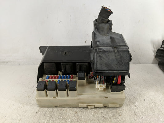 2003-2007 Nissan Murano Fusebox Fuse Box Panel Relay Module P/N:284B7CA01A Fits Fits 2003 2004 2005 2006 2007 OEM Used Auto Parts