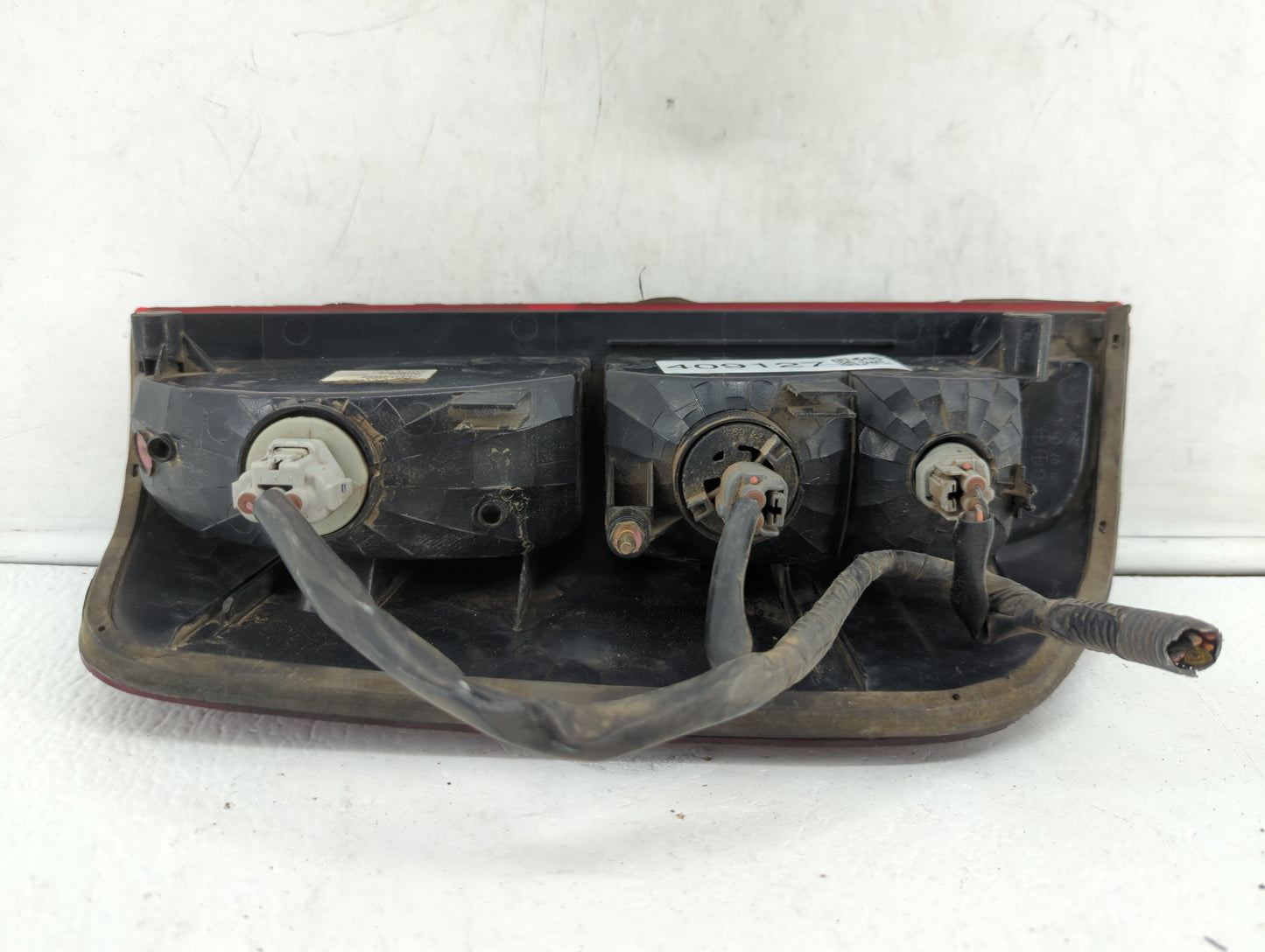 2007 Nissan Pulsar Tail Light Assembly Driver Left OEM P/N:DS480-B000R Fits Fits 2005 2006 2008 2009 2010 2011 2012 2013 201