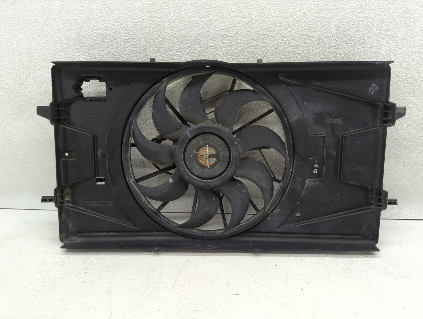 2007-2010 Pontiac G5 Left Radiator Fan Motor Assembly Black - Oemusedautoparts1.com