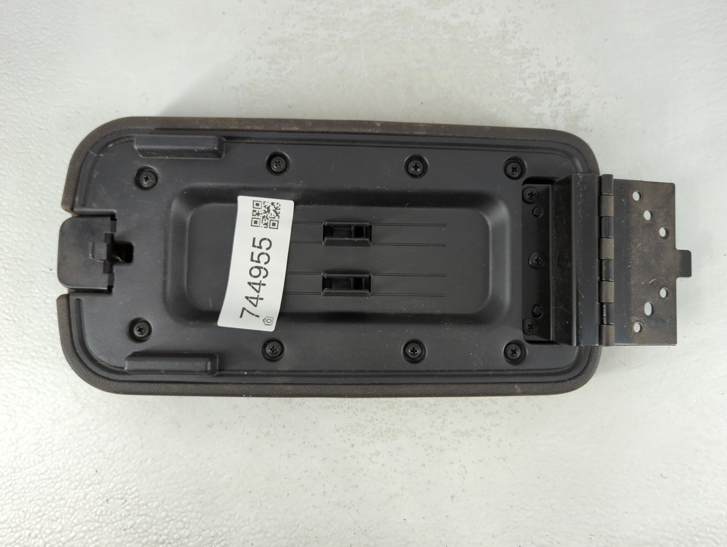 2007 Pontiac G6 Center Console Armrest Cover Lid Fits OEM Used Auto Parts - Oemusedautoparts1.com